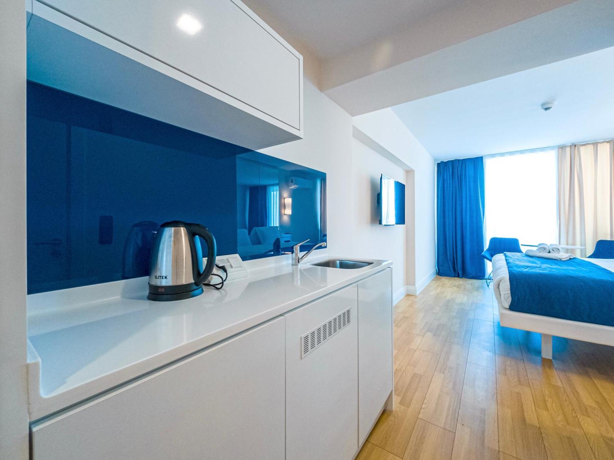 Cozy City Apartments In Orbi Батуми Экстерьер фото
