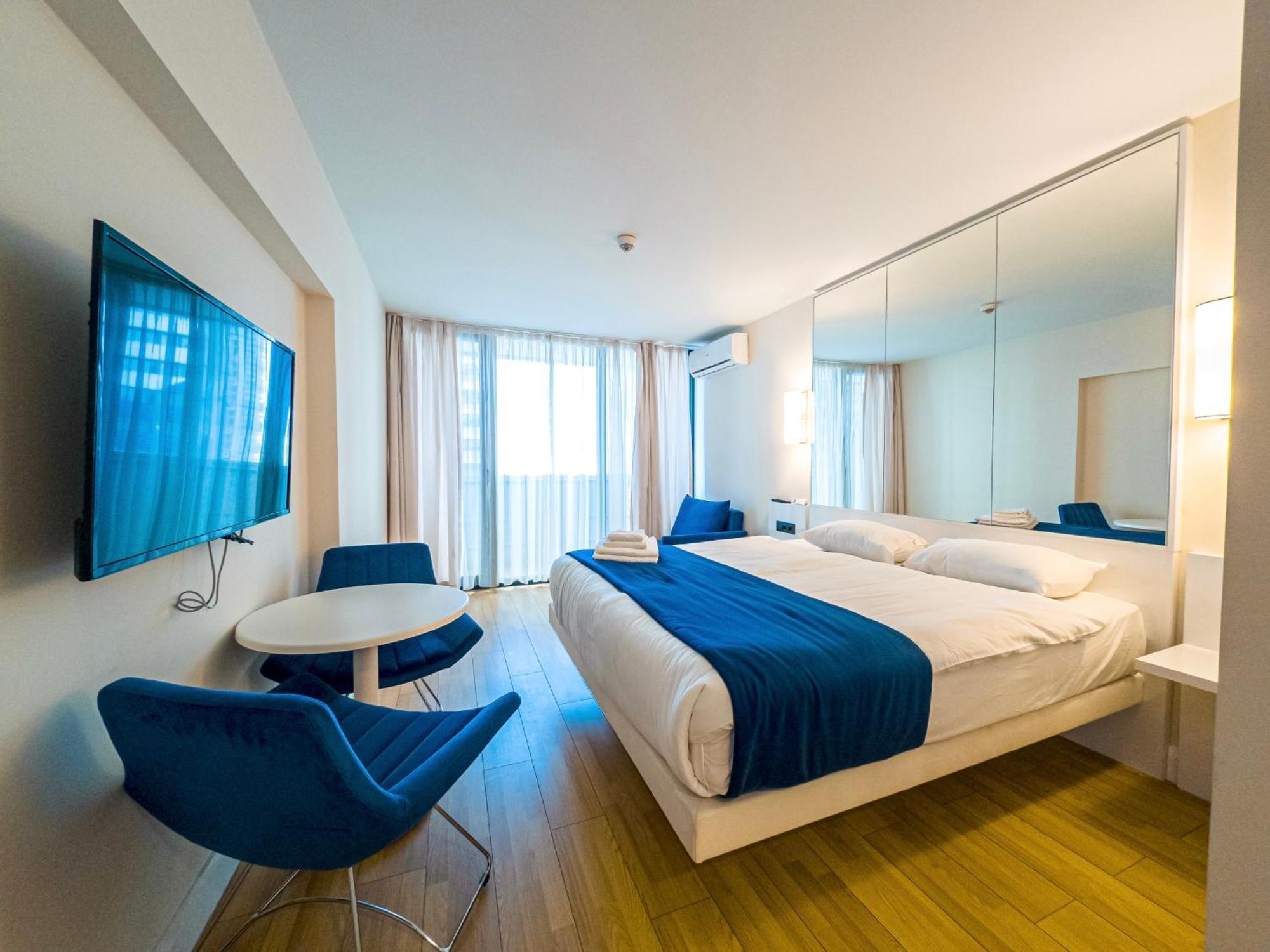 Cozy City Apartments In Orbi Батуми Экстерьер фото